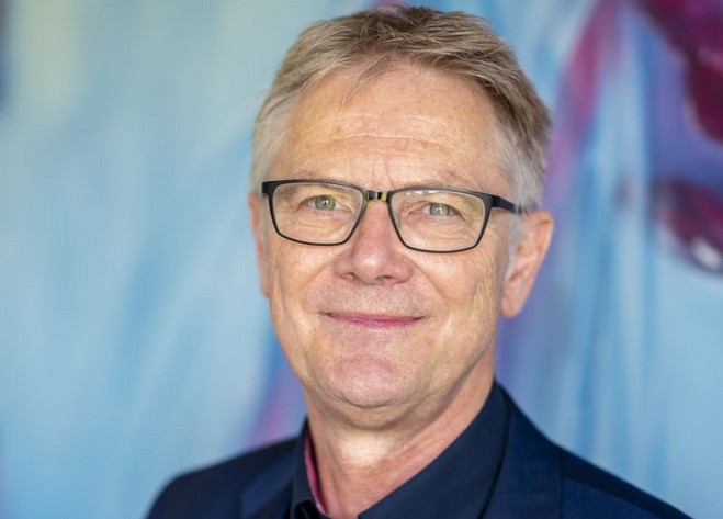 Referent Dr. Winfried Speuser Referent Dr. Winfried Speuser